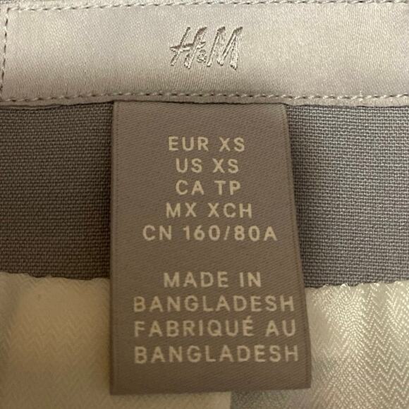 H&M Women's Gray Long Sleeve Notch One Button Blazer Coat Suit Jacket Size XS - Picture 3 of 4